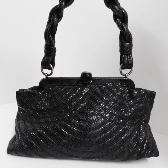Extremely rare limited edition Bottega Snakeskin kisslock bag - Picture 4 of 11